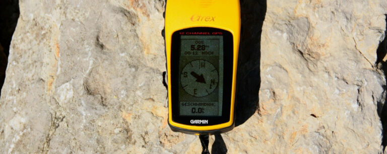 5 Best Handheld GPS 2022 - Feature Image